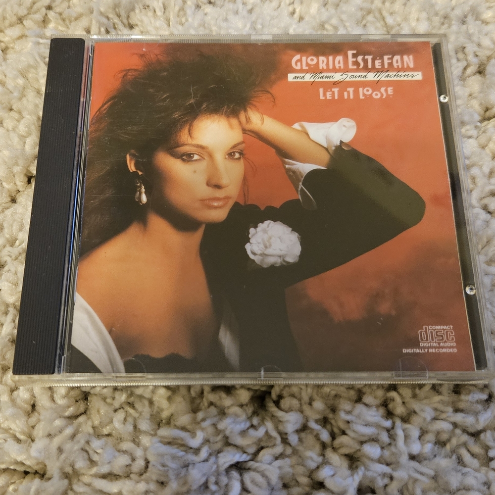 Gloria Estefan Let It Loose CD.    #034